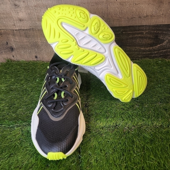 New Adidas OZWEEGO - Picture 8 of 10